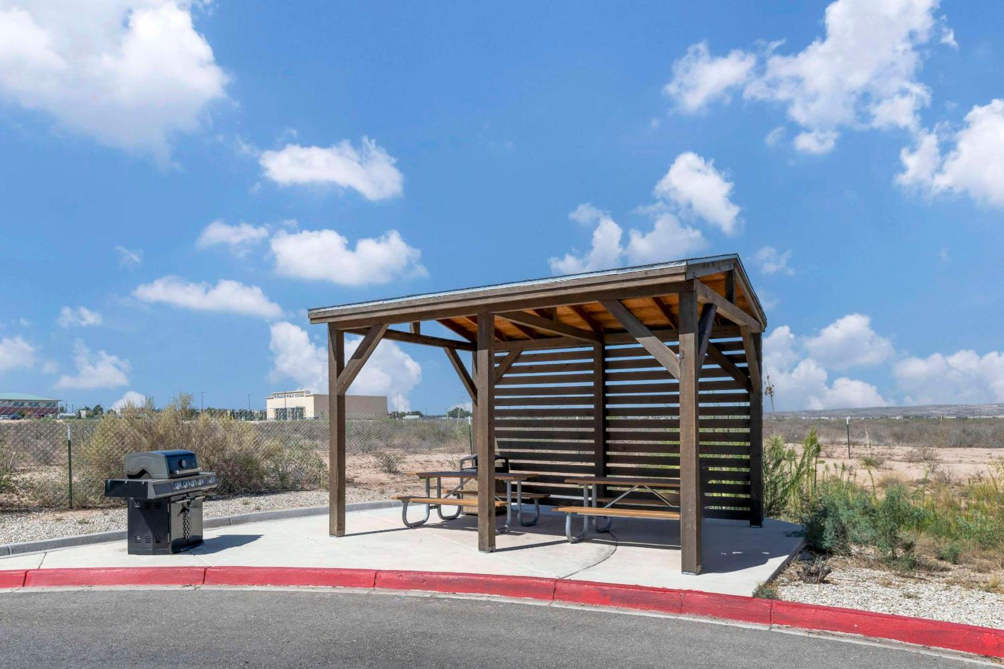 Sleep Inn & Suites Carlsbad Caverns Area Eksteriør bilde